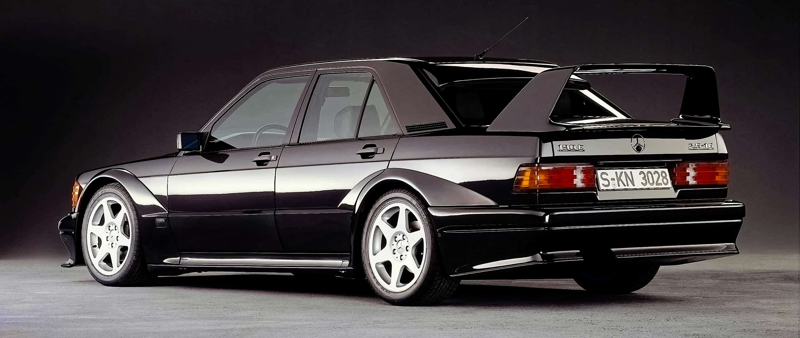 The Mercedes-Benz W124 Is The Prime Example Of The Brand's Over-Engineering