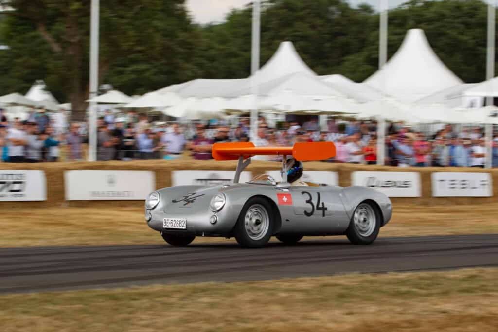 CMC M-004 Porsche 550 Spyderシリアルタグ付　撮影開封 CMC M-004 Porsche 550 Spyderシリアルタグ付 撮影開封