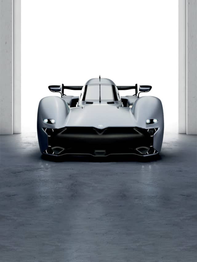 The World's Fastest Production Car Revs Automedia